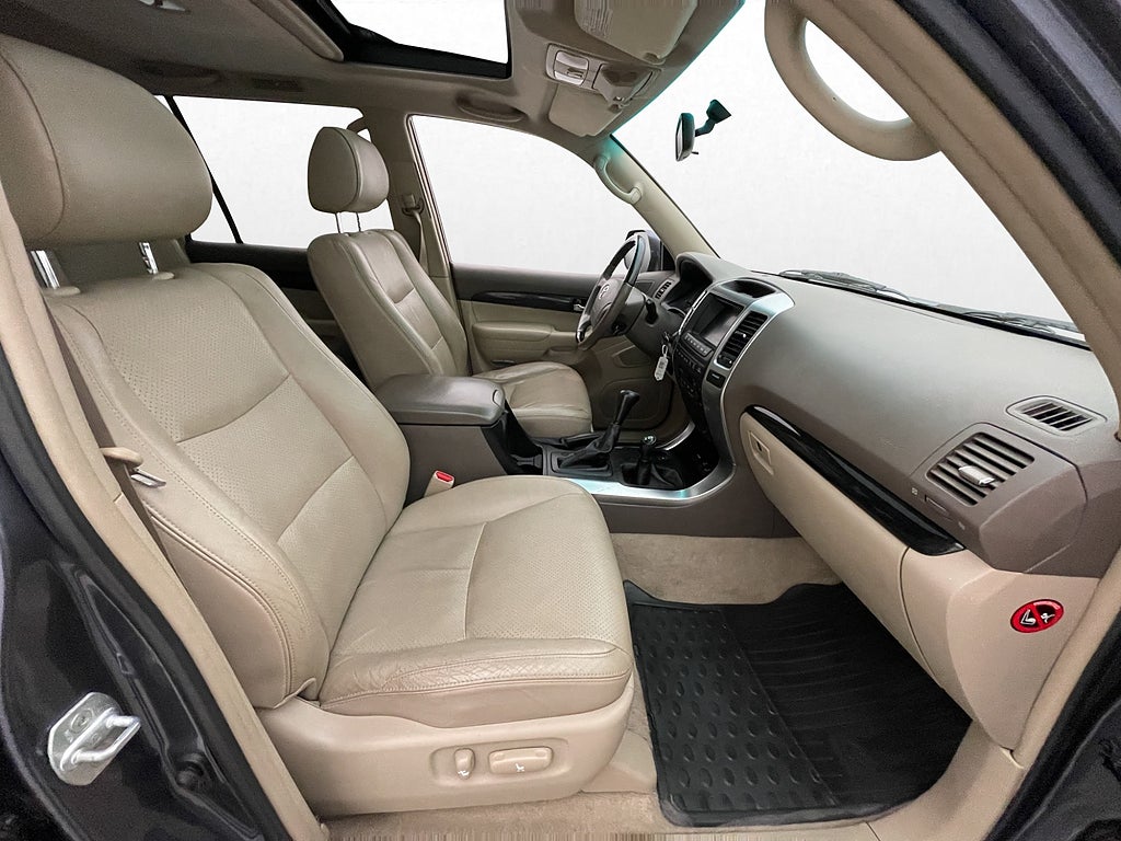 2008 Toyota Land Cruiser 3.0 4x4 7-Seates Leather Diff Camera