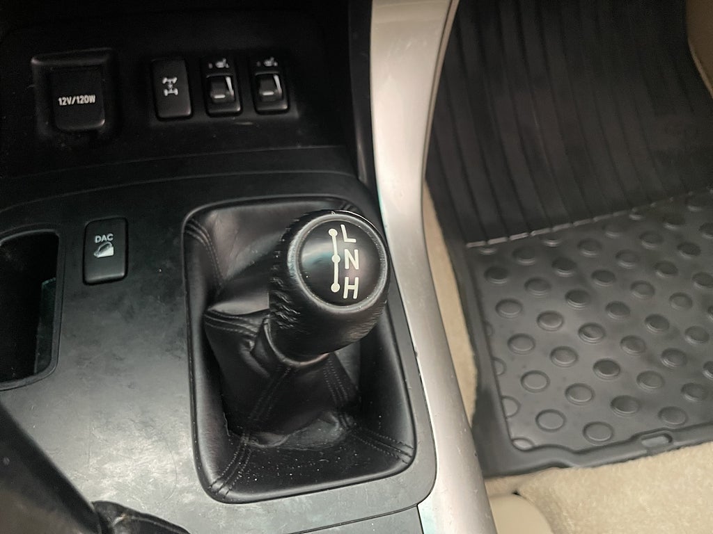 2008 Toyota Land Cruiser 3.0 4x4 7-Seates Leather Diff Camera